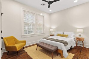 2 bedrooms, desk, iron/ironing board, travel crib - Daydreaming Uptown - Pet + Family Friendly (New Orleans)