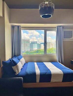 Standard Studio, 1 Double Bed with Sofa bed, Non Smoking, Kitchenette | Individually decorated, individually furnished, laptop workspace - Avida Towers Atria (Iloilo)