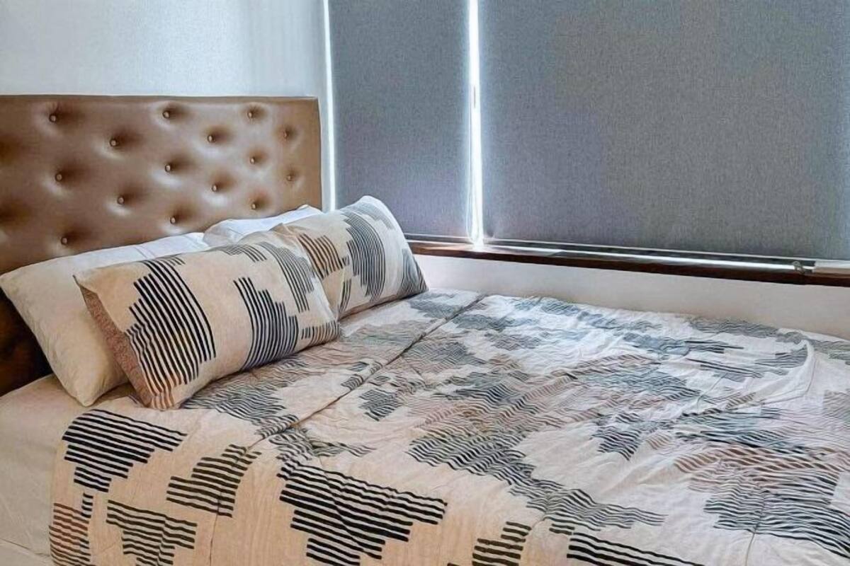 1 chambre, décor unique, ameublement unique