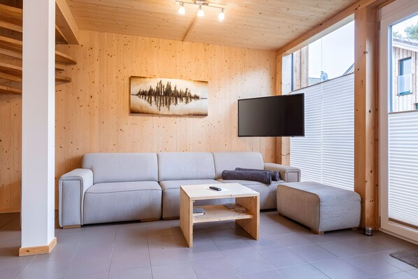 TV - Chalet # 44b with 4 Bedrooms, sauna & whirlpool (St. Georgen am Kreischberg)