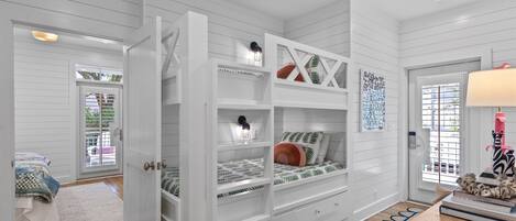 3 dormitorios, tabla de planchar con plancha, wifi gratis y ropa de cama