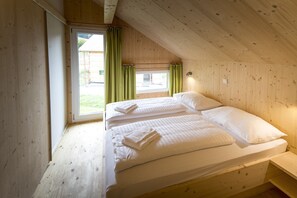 4 bedrooms, free WiFi, bed sheets