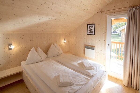 4 bedrooms, free WiFi, bed sheets - Chalet # 63a with 4 Bedroom, IR sauna & Whirlpool (St. Georgen am Kreischberg)