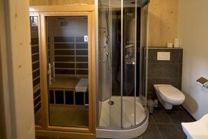 Shower, towels