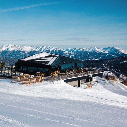 Chalet # 63b with 4 Bedrooms, sauna & Whirlpool
