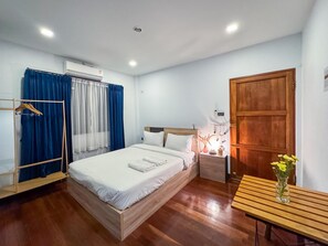 Deluxe Double Room, 1 King Bed, Non Smoking | Blackout drapes, iron/ironing board, free WiFi - TarTar&Nay Hostel (Chiang Mai)