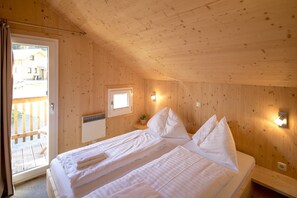 4 quartos, Wi-Fi de cortesia, roupa de cama
