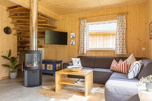 TV, fireplace - Chalet # 31a with 4 Bedrooms, IR sauna & whirlpool (St. Georgen am Kreischberg)