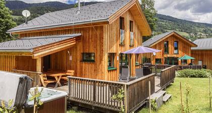Superior Chalet # 39 with IR sauna & whirlpool