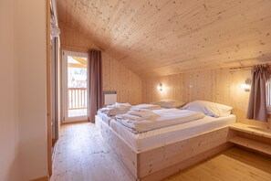 5 bedrooms, free WiFi, bed sheets - Premium Chalet # 41 with Sauna & Whirlpool (St. Georgen am Kreischberg)