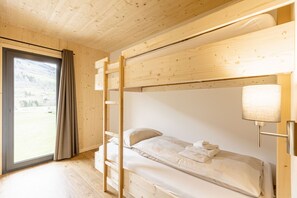 2 bedrooms, free WiFi, bed sheets