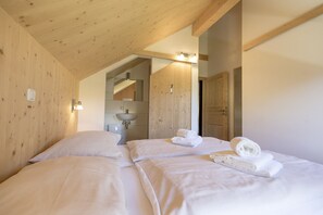 5 soverom, wi-fi (inkludert) og sengetøy