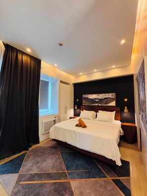 Classic Studio, Balcony, Pool View | 1 bedroom, individually decorated, individually furnished