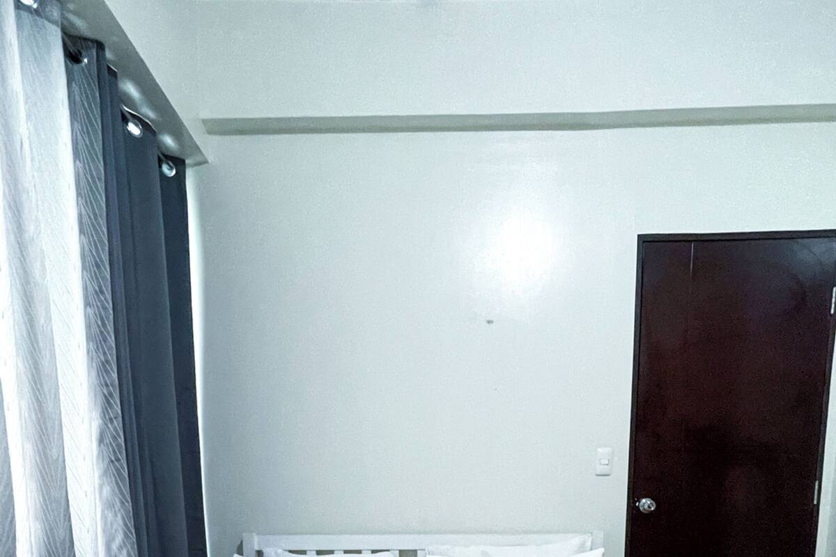 Signature Condo, 1 Bedroom, Balcony