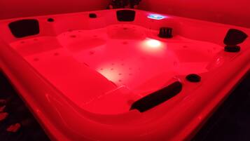 Bain à remous intérieur