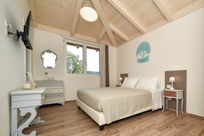 Double Room | Premium bedding, down duvets, individually furnished, soundproofing - Tenuta Cà Bassa (Castel San Pietro Terme)