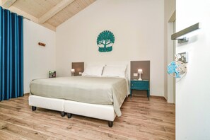 Ropa de cama de alta calidad, cubrecamas y muebles diferentes 