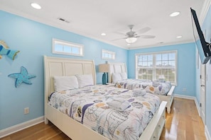 5 bedrooms, iron/ironing board, free WiFi, bed sheets