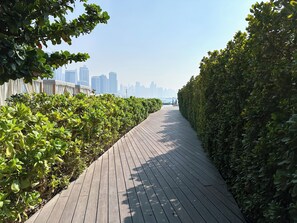 1 bedroom, iron/ironing board, free WiFi - Infinity Pool and Beachfront Apartments - Seven Palm (Dubai)