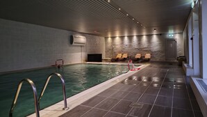 屋内プール