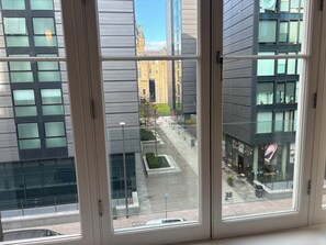 Apartment, 2 Bedrooms, Accessible, City View | Interior