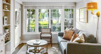 Williams Bay Lakefront Retreat - Walk the Lakepath