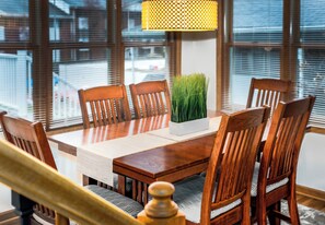 Dining table with seating for 8 - Huemann’s Haven | Spacious 3 BR Close to Downtown (Lake Geneva)
