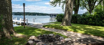 Lakefront, Private Dock, Pet Friendly, Fire Pit