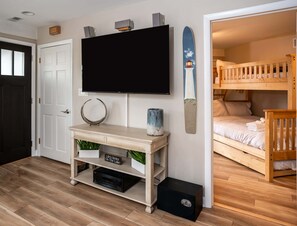 2 makuuhuonetta, Wi-Fi, vuodevaatteet