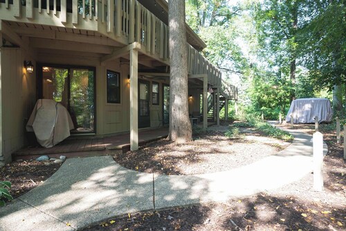 Abbey Springs Resort Condo with Golf Cart