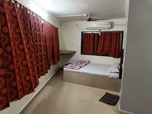 Free WiFi - Fort View Retreatz (Malvan)