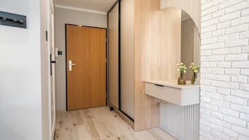 Apartment | 2 Schlafzimmer, Bügeleisen/Bügelbrett, kostenloses WLAN