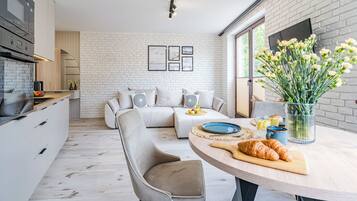 Apartment | 2 bedrooms, iron/ironing board, free WiFi