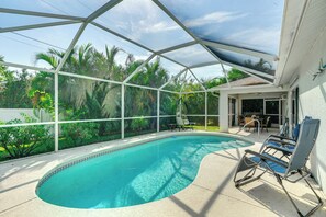 Outdoor pool - Pet-friendly Home w/ Fenced Yard in Cape Coral (Cape Coral)