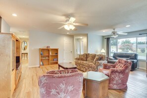 House (3 Bedrooms) | Interior - 1 Mi to Dtwn: Enumclaw Family Retreat! (Enumclaw)