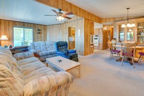 House (2 Bedrooms) | Interior