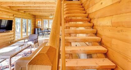 5 Mi to Dwtn: Pagosa Springs Cabin w/ Mtn Views!