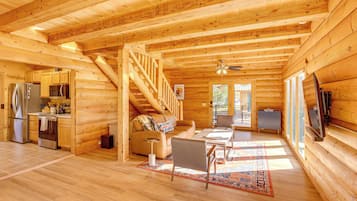 House (3 Bedrooms) | Front of property