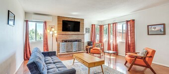 Twentynine Palms 'harmonic House' w/ Mtn Views!