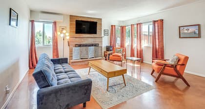 Twentynine Palms 'harmonic House' w/ Mtn Views!