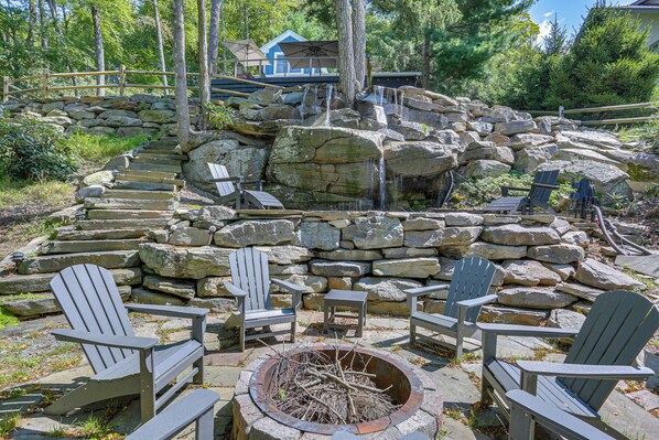 Cottage (3 Bedrooms) | Front of property