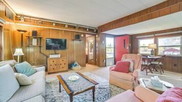 House (3 Bedrooms) | Front of property