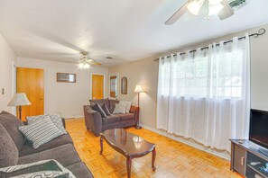 House (3 Bedrooms) | Interior - Inviting Vicksburg Home w/ Patio + Charcoal Grill! (Vicksburg)