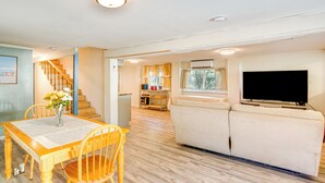 Interior - Cedar Creek Reservoir Retreat w/ Fire Pit + Deck! (Mabank)