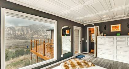 Colorado River Getaway in Parachute: Dogs Welcome!