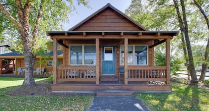 Shawano Lake Cabin w/ Boat Dock!