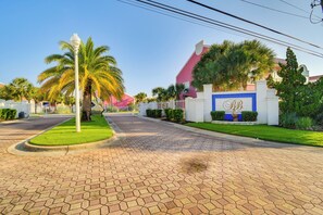 Apartment (4 Bedrooms) | Interior - Perdido Key Home w/ Bay Access < 1 Mi to Beach! (Pensacola)