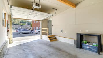 House (1 Bedroom) | Interior