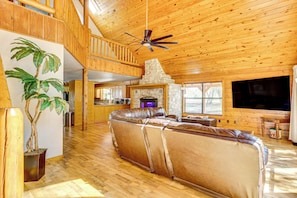 House (3 Bedrooms) | Interior