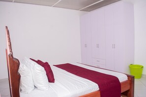 Apartment, 3 Bedrooms, Kitchen